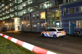Woning beschoten in Amsterdam-Zuidoost, bewoners ongedeerd