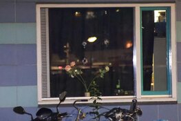 Woning beschoten in Amsterdam-Zuidoost, bewoners ongedeerd