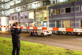 Woning beschoten in Amsterdam-Zuidoost, bewoners ongedeerd
