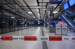 Twee gewonden bij schietpartij in stationshal Amsterdam CS