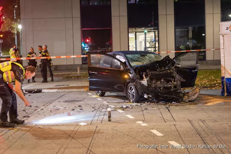 Automobilist om het leven gekomen bij botsing in Amsterdam