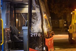 Drie gewonden bij ongeluk tussen lijnbus en auto