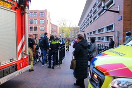 Brand in schoolgebouw in Amsterdam-Oost