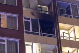 Grote brand in flat aan Jan Evertsenstraat in Amsterdam