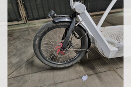 Wie zijn de eigenaren van deze aangetroffen elektrische fietsen?