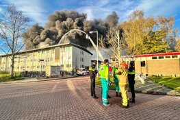 Zeer grote brand in Voetbalstraat Amsterdam