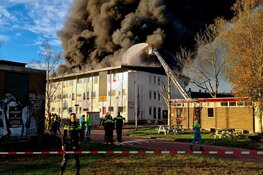 Zeer grote brand in Voetbalstraat Amsterdam