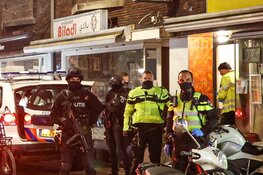 Politie-inval in woning Jan van Galenstraat