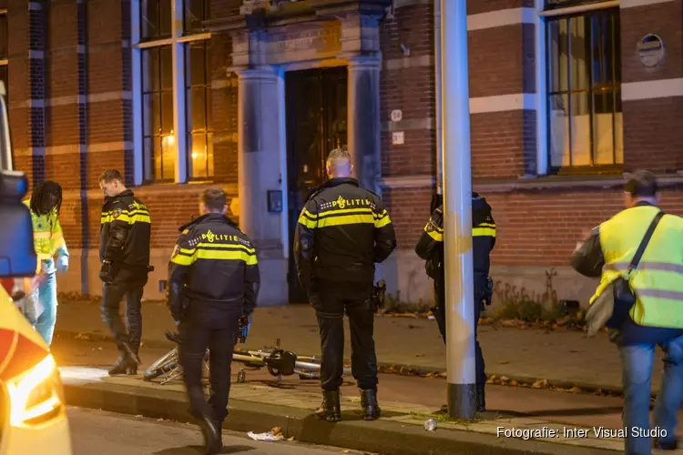 Fietser gewond bij val op Mauritskade
