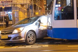 Tram in botsing met auto op Ceintuurbaan