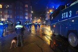Feest en ongeregeldheden in Amsterdam na WK-winst Marokko