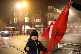 Fans Marokko vieren bereiken halve finale WK op Mercatorplein