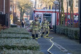 Brand na explosie bij woning Kospad