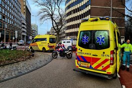 Motoragent en scooterrijder onderuit na achtervolging