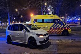 Fietser aangereden door taxi in Amsterdam-Zuid