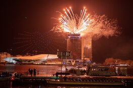 Grote publieke belangstelling voor uitgestelde vuurwerkshow boven het IJ