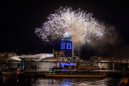 Grote publieke belangstelling voor uitgestelde vuurwerkshow boven het IJ