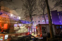 Veel schade bij brand in woning Amsterdam-Noord