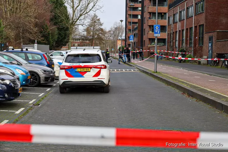 Opnieuw auto beschoten op Wembleylaan Amsterdam-Oost