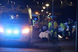 Auto op de kop bij ongeval Duivendrecht