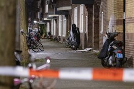 Explosie voor portiekdeur aan Oude-IJselstraat Amsterdam