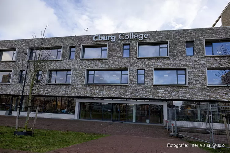 Minderjarige gewond bij steekpartij CBurg College Amsterdam