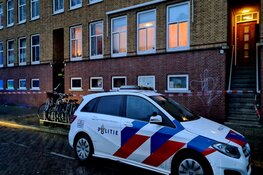 Jongetje (1) uit raam gevallen Bos en Lommerweg