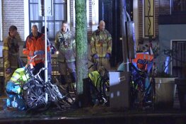 Man uit gracht gehaald door hulpdiensten