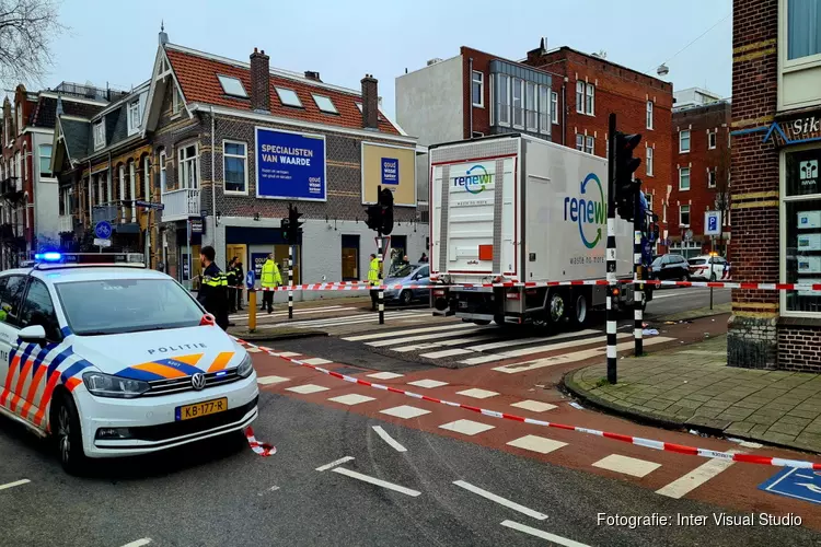 Fietser ernstig gewond bij aanrijding met vrachtwagen