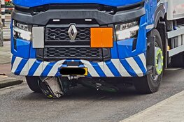 Fietser ernstig gewond bij aanrijding met vrachtwagen