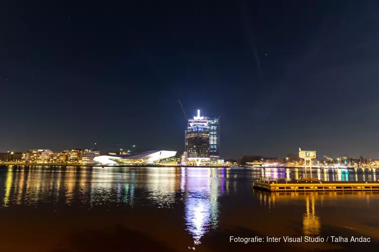 A&#39;DAM toren in kleuren Turkije en Syrië