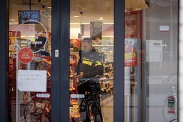 Overval op Kruidvat aan het Bijlmerplein in Amsterdam