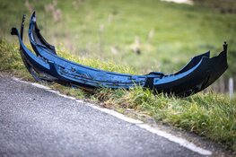 Auto te water in Amsterdam-Noord