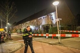 Brand en explosie in een woning aan de Dr. H. Colijnstraat in Amsterdam-Geuzenveld