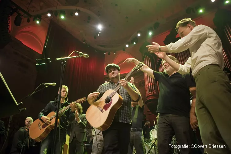 Tim Knol, Freek de Jonge, Nico Dijkshoorn en vele anderen brengen eerbetoon aan Gram Parsons