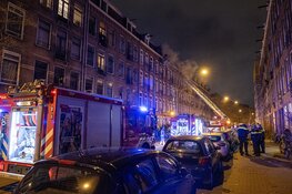 Gewonde bij grote woningbrand Van der Hoopstraat Amsterdam