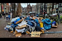 Afval stapelt zich op in centrum Amsterdam