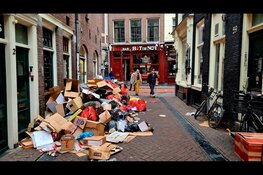 Afval stapelt zich op in centrum Amsterdam