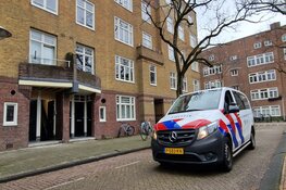 Explosie bij portiek in Rivierenbuurt Amsterdam