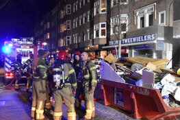 Grote brand in fietsenwinkel Amsterdam