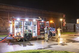Brand bij Stadsdeelwerf Z/O aan de Schepenbergweg in Amsterdam