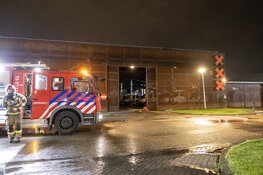Brand bij Stadsdeelwerf Z/O aan de Schepenbergweg in Amsterdam