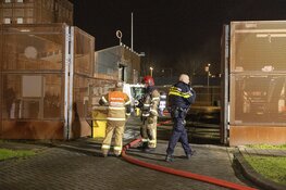 Brand bij Stadsdeelwerf Z/O aan de Schepenbergweg in Amsterdam