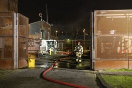 Brand bij Stadsdeelwerf Z/O aan de Schepenbergweg in Amsterdam