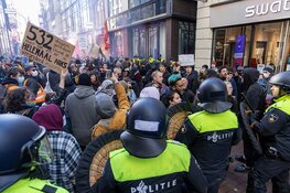 Paar honderd demonstranten op Dam voor woonprotest
