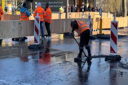 Waterleiding gesprongen bij Museumbrug, Stadhouderskade staat blank