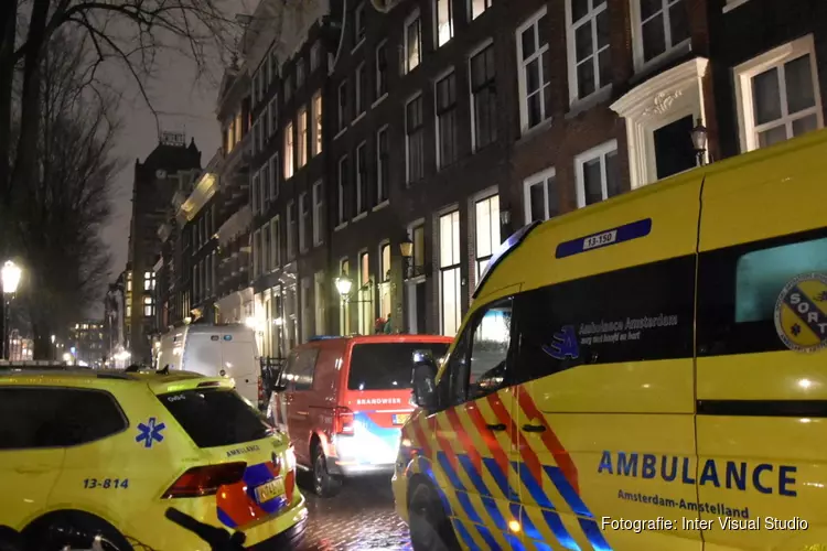 EOD en hulpdiensten naar Keizersgracht, mogelijke drugsvangst
