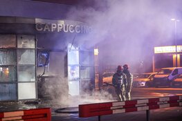 Ramkraak en brandstichting bij zaak in Amsterdam