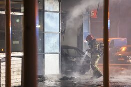 Ramkraak en brandstichting bij zaak in Amsterdam