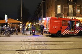 Fietser belandt in Bilderdijkgracht